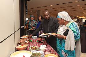 Moment de partage autour d'un repas